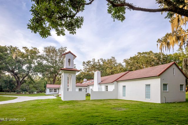 9777 Pointe Aux Chenes Road, Ocean Springs, MS 39564