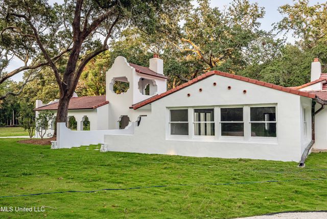 9777 Pointe Aux Chenes Road, Ocean Springs, MS 39564