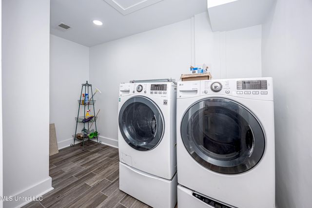 9777 Pointe Aux Chenes Road, Ocean Springs, MS 39564