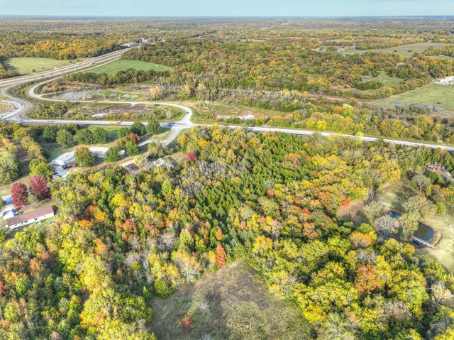 000 Hh Highway, Carterville, MO 64835