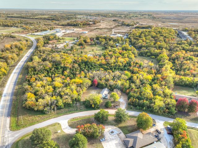 000 Hh Highway, Carterville, MO 64835