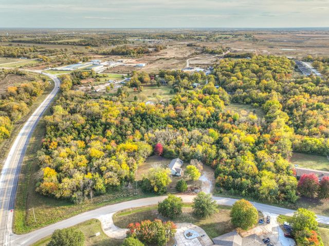 000 Hh Highway, Carterville, MO 64835