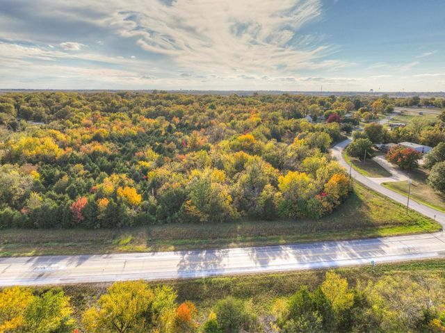 000 Hh Highway, Carterville, MO 64835