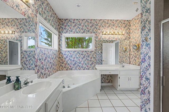 64 Tamim Cove, Byhalia, MS 38611