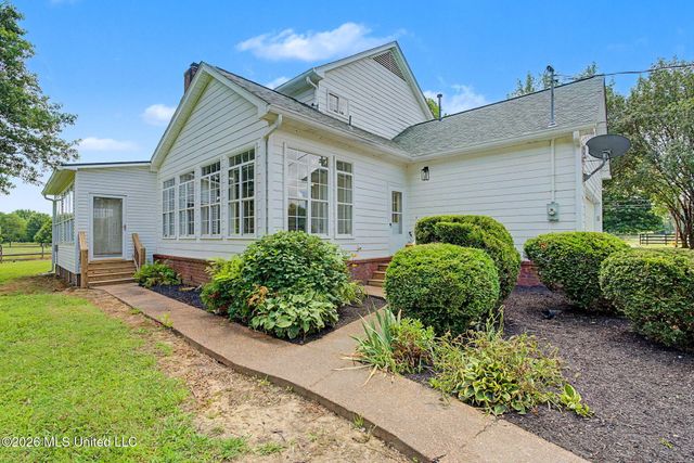 64 Tamim Cove, Byhalia, MS 38611