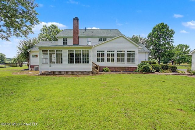 64 Tamim Cove, Byhalia, MS 38611