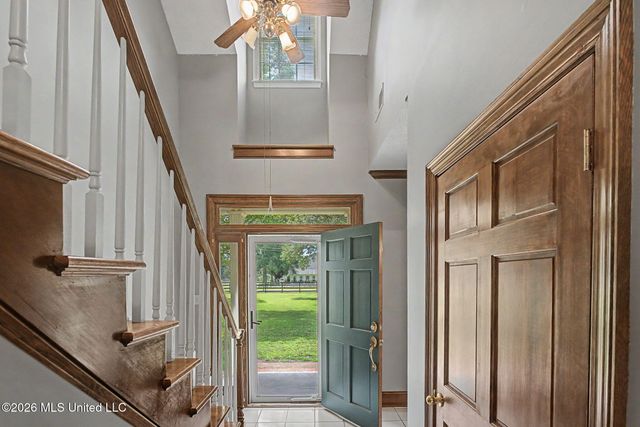 64 Tamim Cove, Byhalia, MS 38611