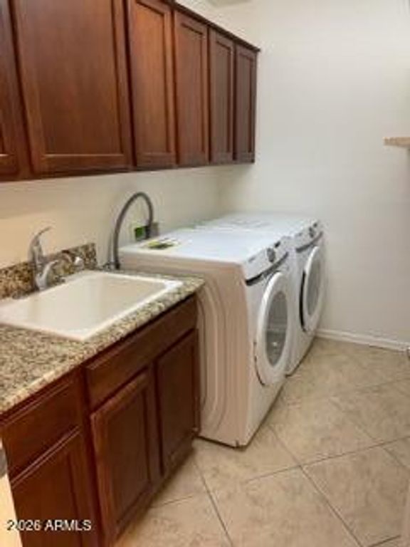 Image 6 of property listing at 8516 S 55TH Drive, Laveen, AZ 85339