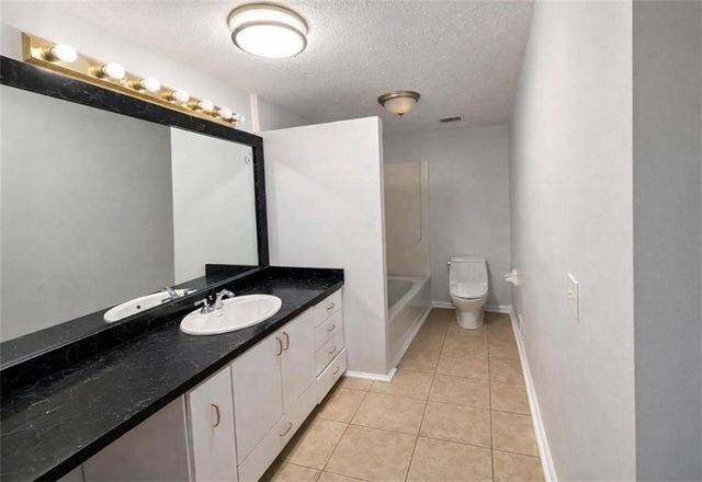 4960 Cold Springs Drive NW, Lilburn, GA 30047