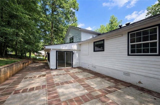 4960 Cold Springs Drive NW, Lilburn, GA 30047