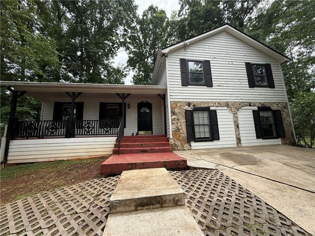4960 Cold Springs Drive NW, Lilburn, GA 30047