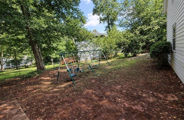 4960 Cold Springs Drive NW, Lilburn, GA 30047
