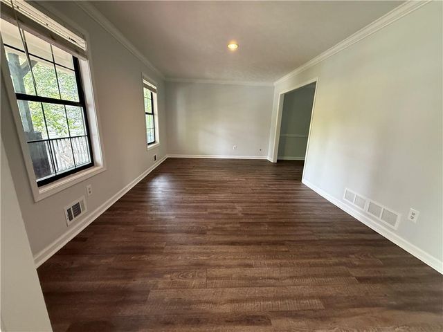 4960 Cold Springs Drive NW, Lilburn, GA 30047