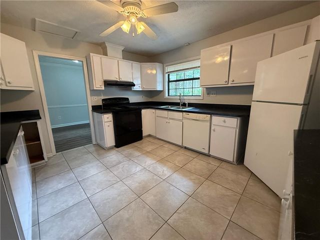 4960 Cold Springs Drive NW, Lilburn, GA 30047
