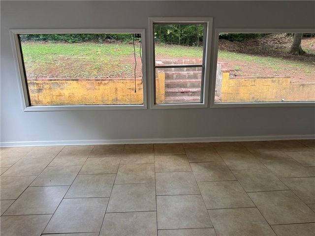 4960 Cold Springs Drive NW, Lilburn, GA 30047