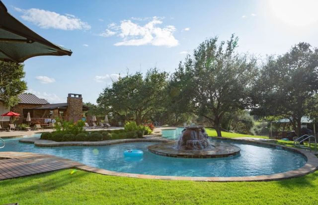 8708 Bellancia DR, Austin, TX 78738