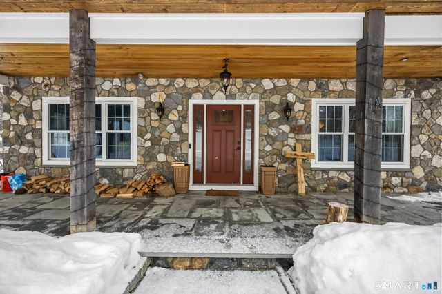 14 Laurelwood Drive, New Fairfield, CT 06812