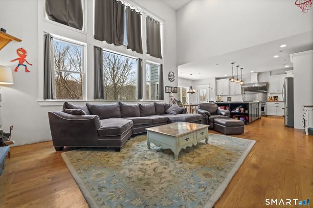 14 Laurelwood Drive, New Fairfield, CT 06812