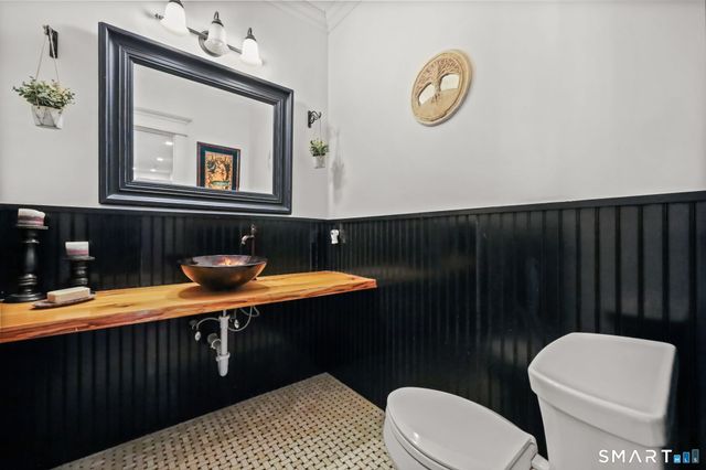 14 Laurelwood Drive, New Fairfield, CT 06812