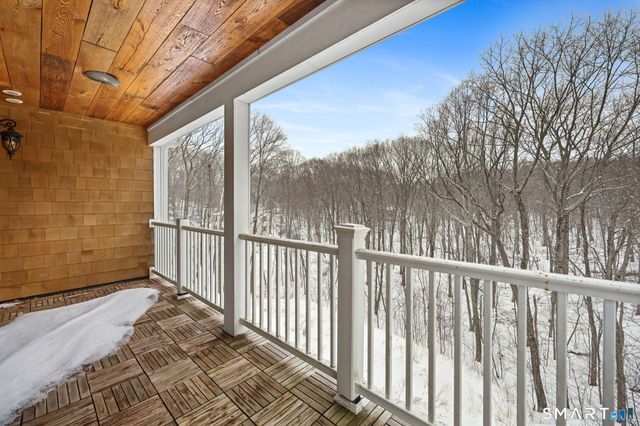 14 Laurelwood Drive, New Fairfield, CT 06812