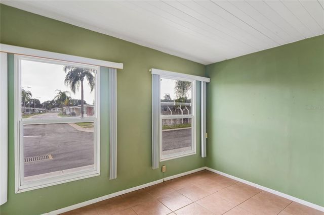 2000 E BAY DRIVE 25, Largo, FL 33771