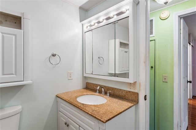 2000 E BAY DRIVE 25, Largo, FL 33771