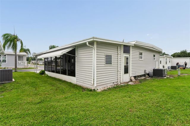 2000 E BAY DRIVE 25, Largo, FL 33771