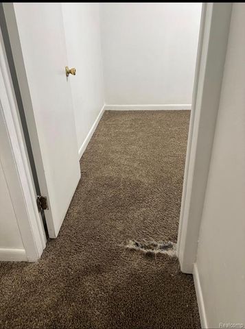 6375 Helen Street, Garden City, MI 48135