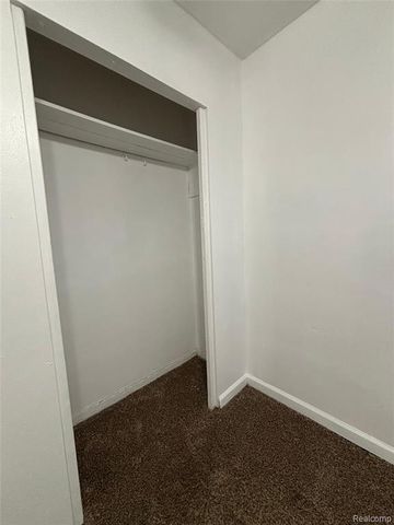 6375 Helen Street, Garden City, MI 48135