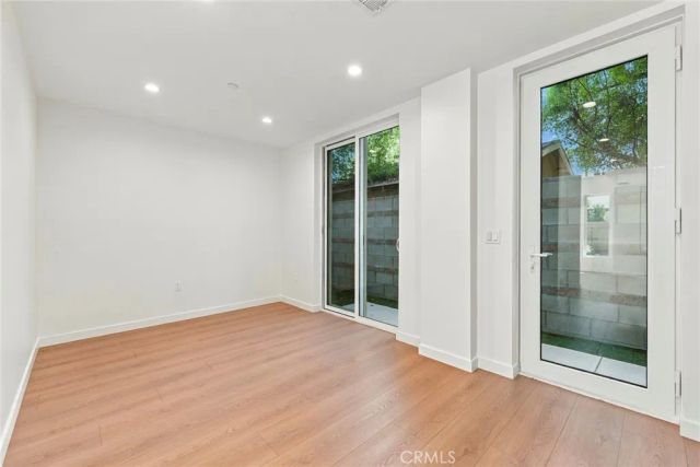 176 N Catalina Ave 102, Pasadena, CA 91106