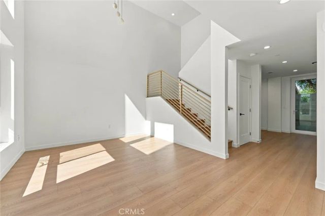 176 N Catalina Ave 102, Pasadena, CA 91106