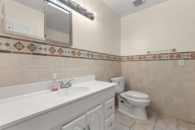 4813 W BAY VILLA AVENUE, Tampa, FL 33611