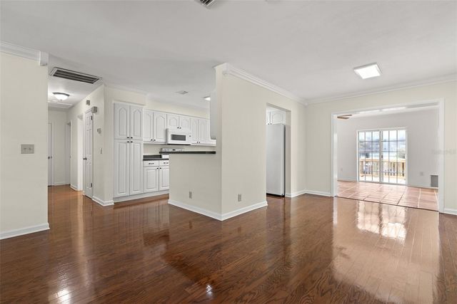 4813 W BAY VILLA AVENUE, Tampa, FL 33611