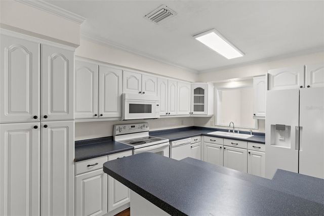 4813 W BAY VILLA AVENUE, Tampa, FL 33611