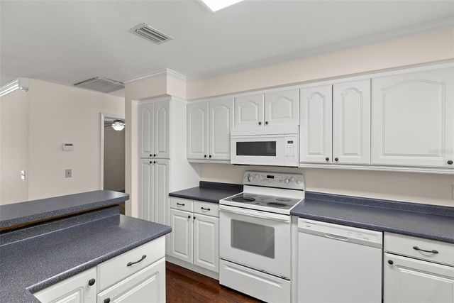 4813 W BAY VILLA AVENUE, Tampa, FL 33611