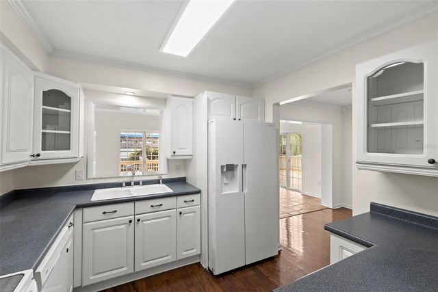 4813 W BAY VILLA AVENUE, Tampa, FL 33611