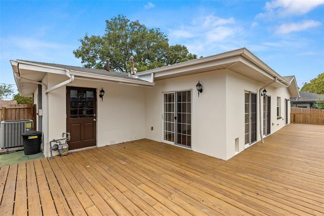 4813 W BAY VILLA AVENUE, Tampa, FL 33611