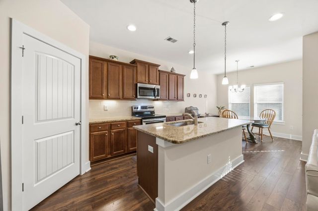 325 Brighton Pl., Conway, SC 29526