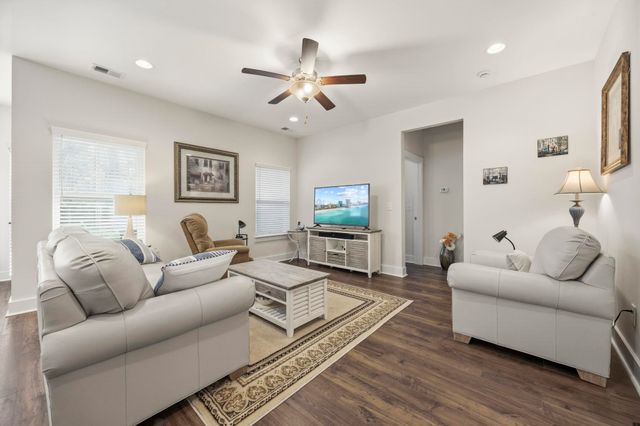 325 Brighton Pl., Conway, SC 29526