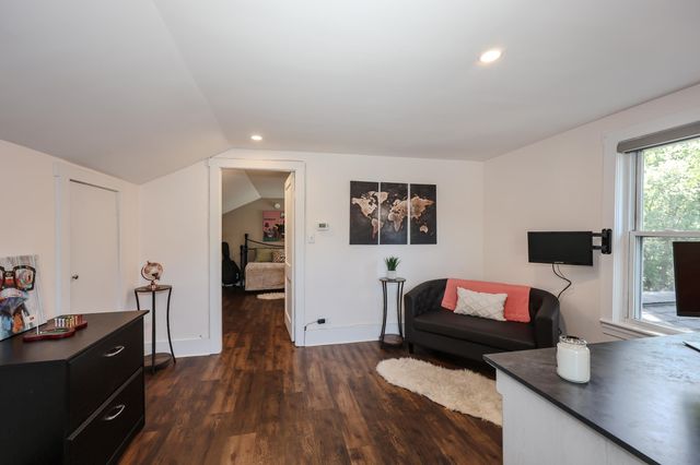 54 College Avenue, Manchester, NH 03102