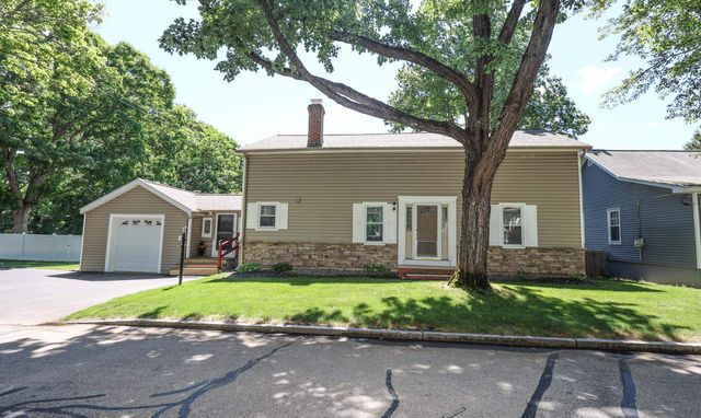 54 College Avenue, Manchester, NH 03102