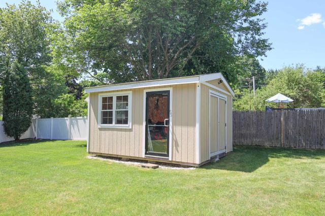 54 College Avenue, Manchester, NH 03102