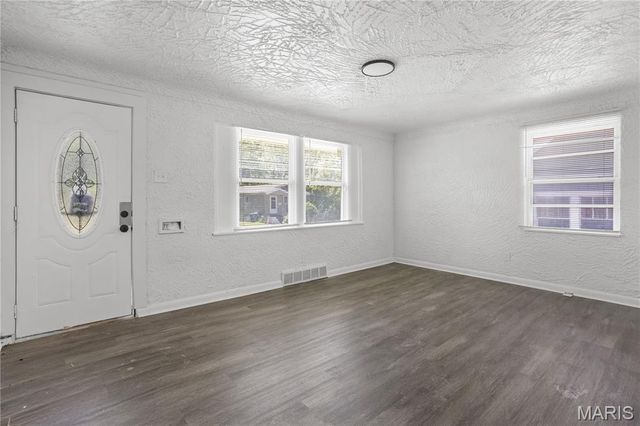 4513 Rosewood Avenue, St Louis, MO 63120