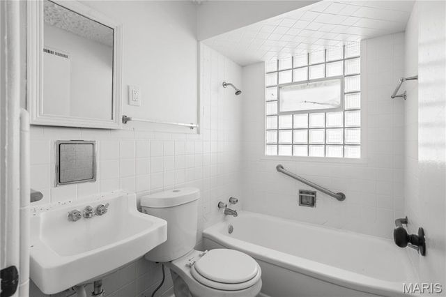 4513 Rosewood Avenue, St Louis, MO 63120