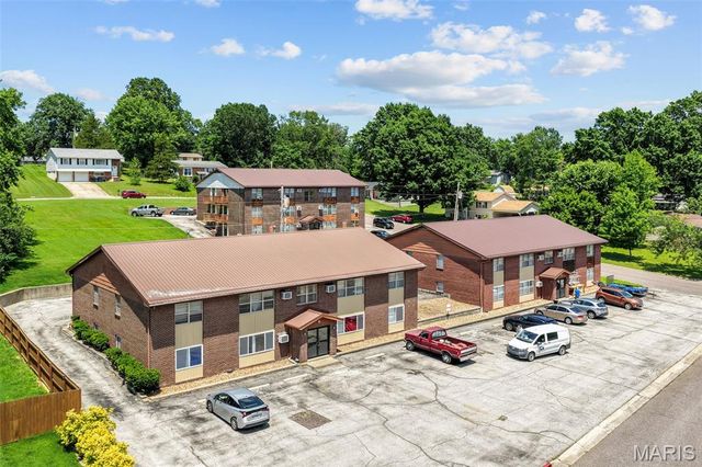 1027 Caroline Drive, Washington, MO 63090