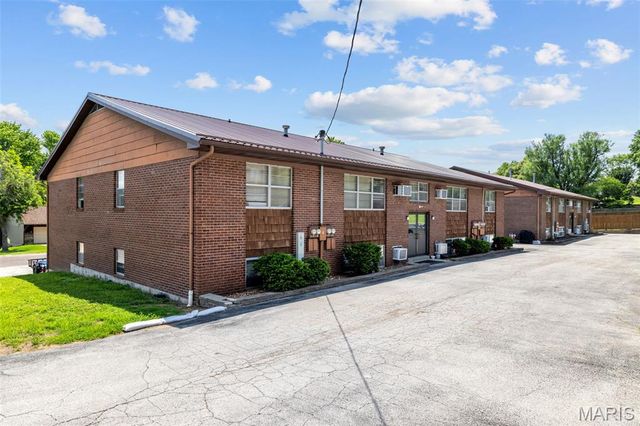 1027 Caroline Drive, Washington, MO 63090
