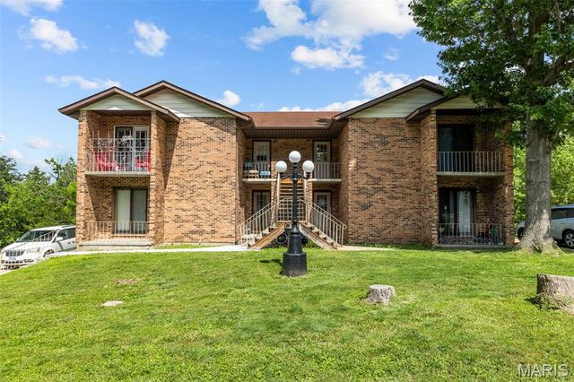 1027 Caroline Drive, Washington, MO 63090
