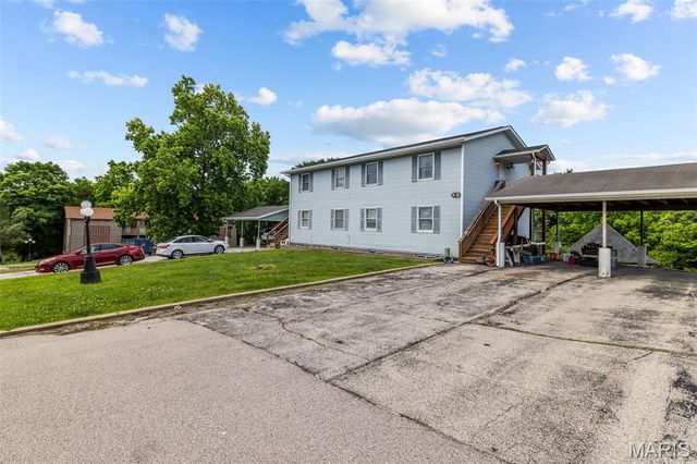 1027 Caroline Drive, Washington, MO 63090