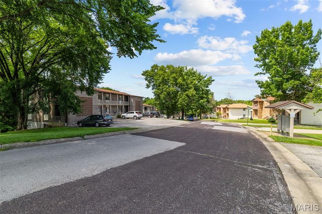 1027 Caroline Drive, Washington, MO 63090