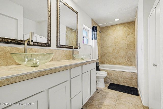 4950 Country Place, Grant, FL 32949